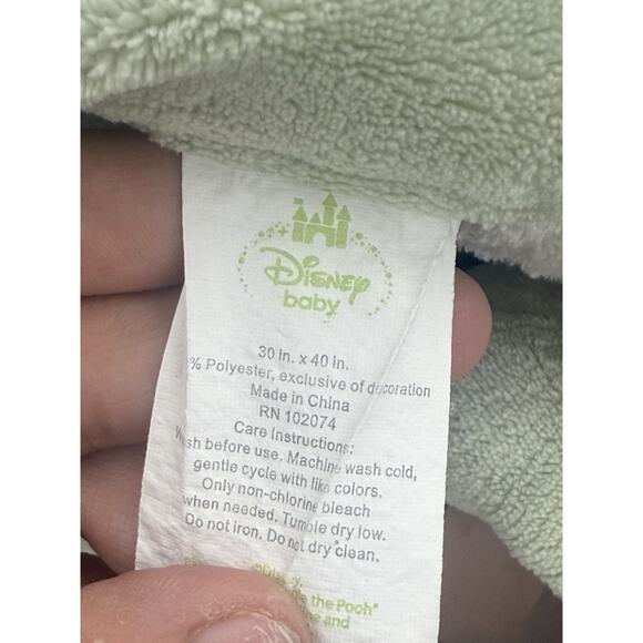 Disney Baby Winnie the Pooh Plush Baby Blanket Cream Green Trim Peeking Bee - Picture 4 of 4
